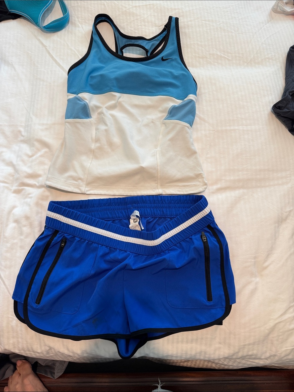 Nike S Women's Athletic Tank and Royal Blue Favletics S Shorts Set